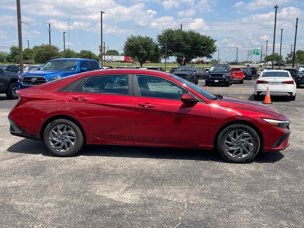 Used 2024 Hyundai Elantra SEL Sedan