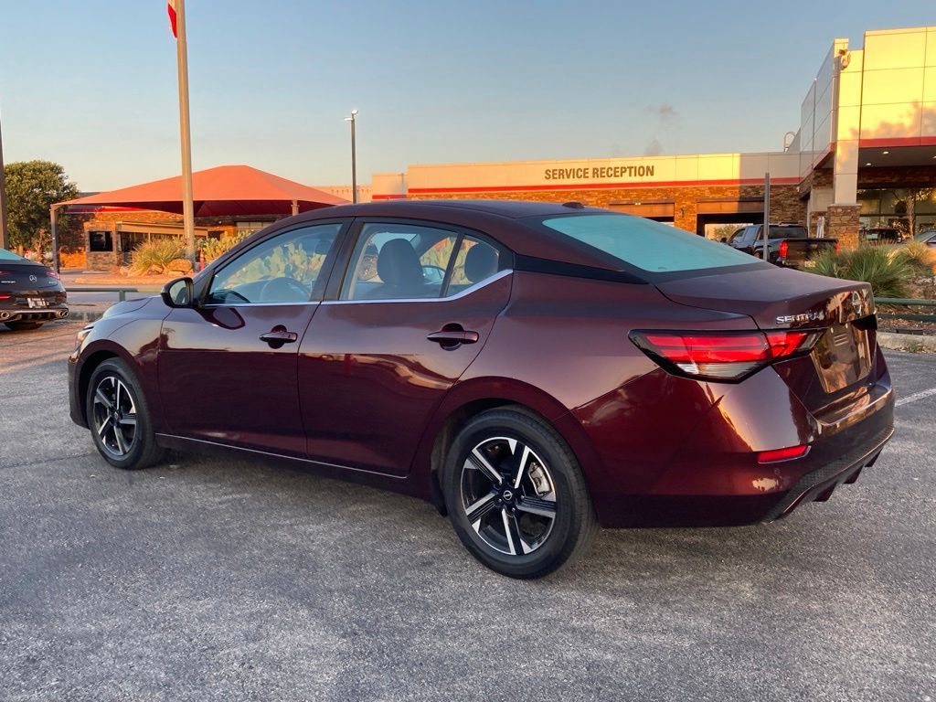 2025 Nissan Sentra SV - Photo 6
