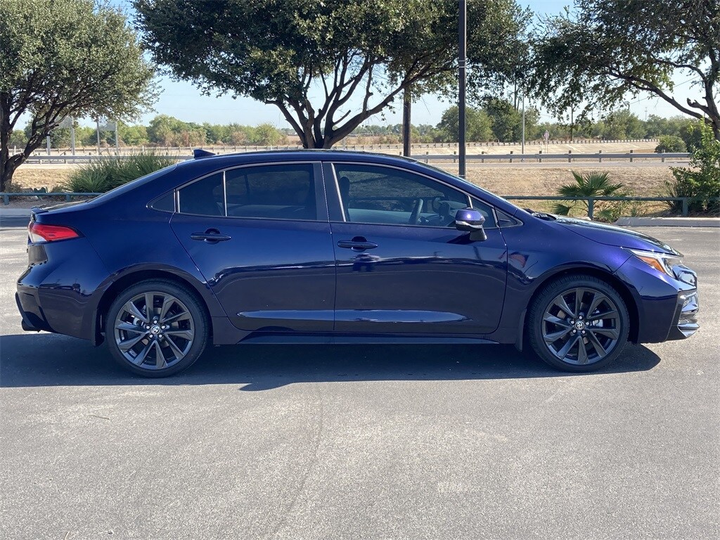 2026 Toyota Corolla SE photo 4