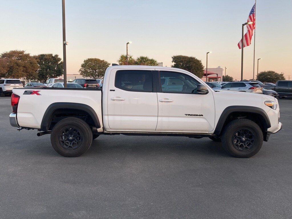 2023 Toyota Tacoma SR5 photo 4