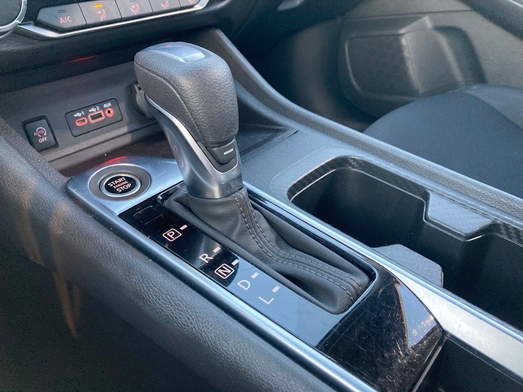 2025 Nissan Sentra SV - Photo 25