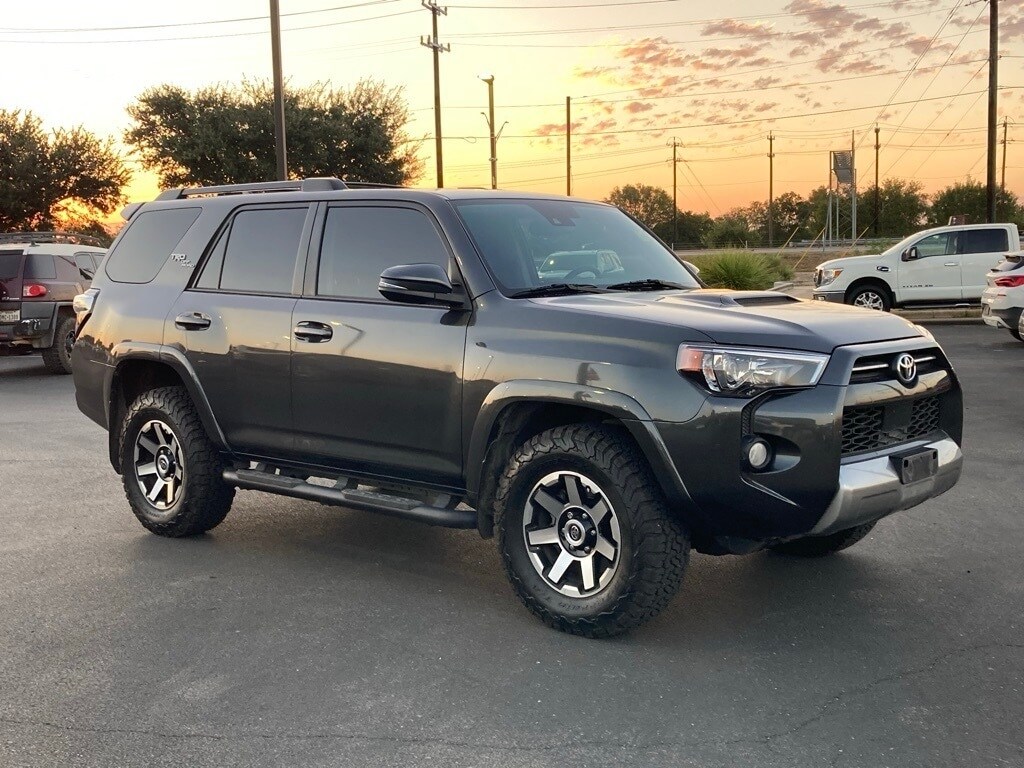 2020 Toyota 4Runner TRD Off-Road Premium photo 2