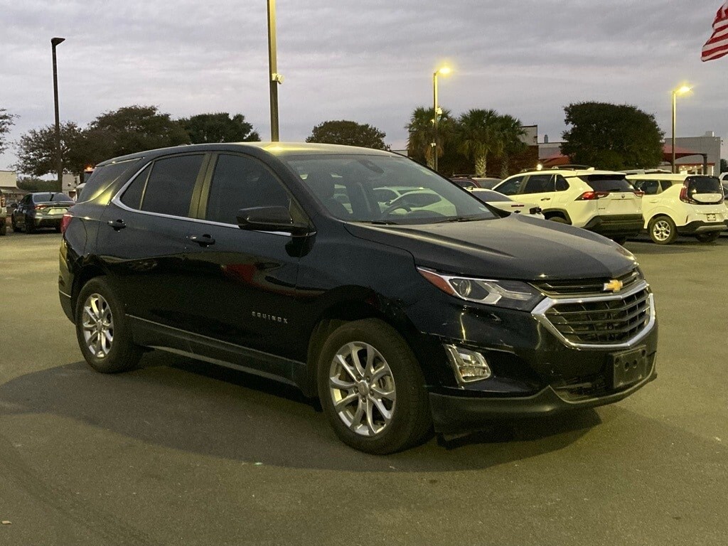 2021 Chevrolet Equinox LT photo 3