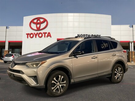 2017 Toyota RAV4 LE SUV