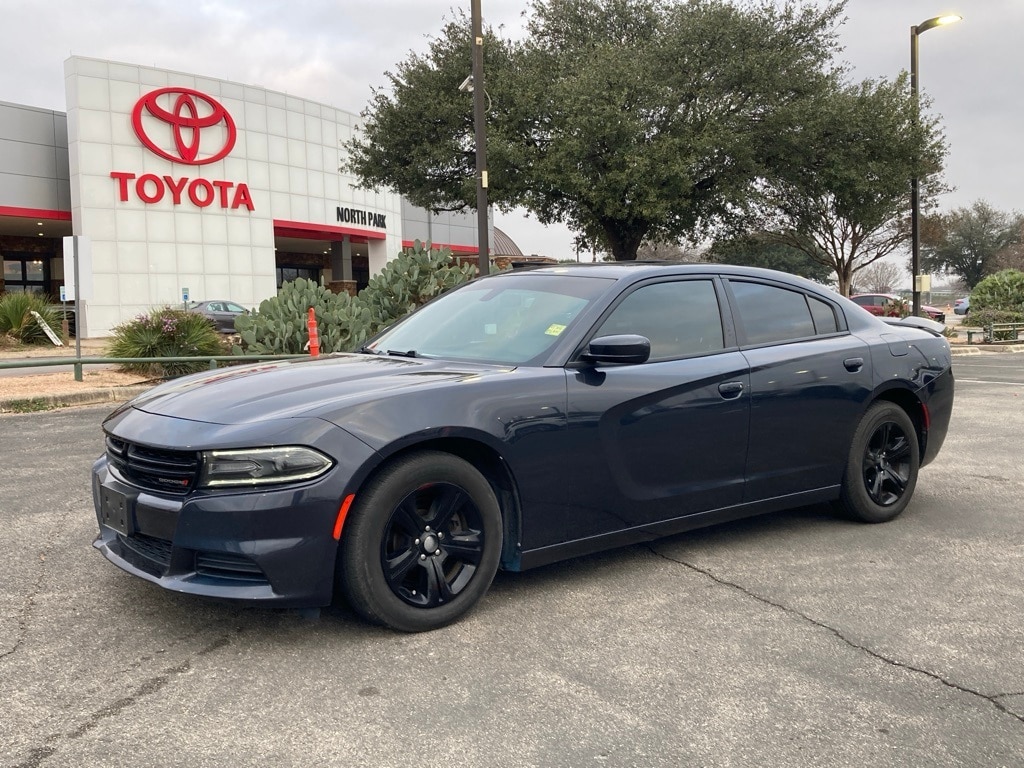 2019 Dodge Charger SXT's photo