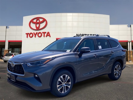 2025 Toyota Highlander XLE SUV