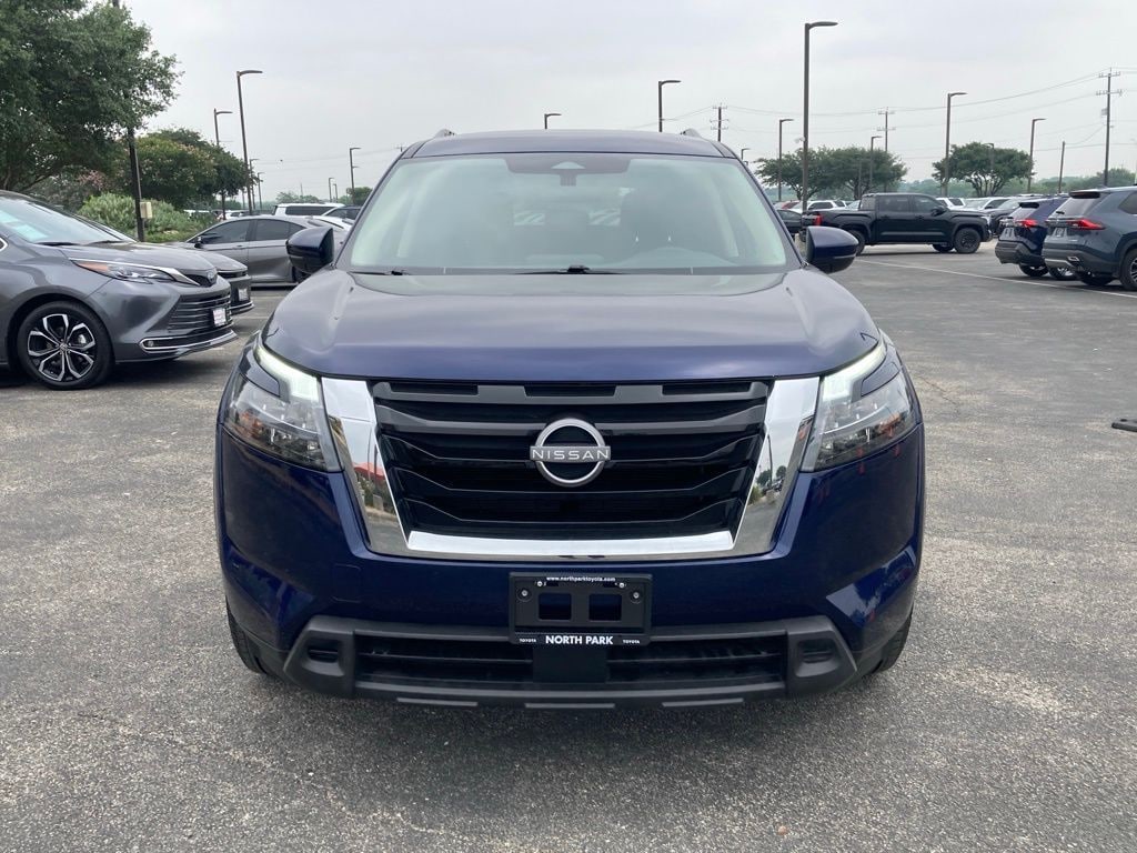 Used 2025 Nissan Pathfinder SV SUV