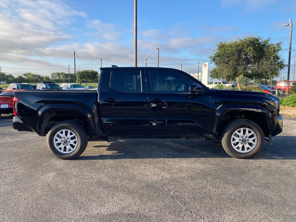 Used 2025 Toyota Tacoma SR5 Truck