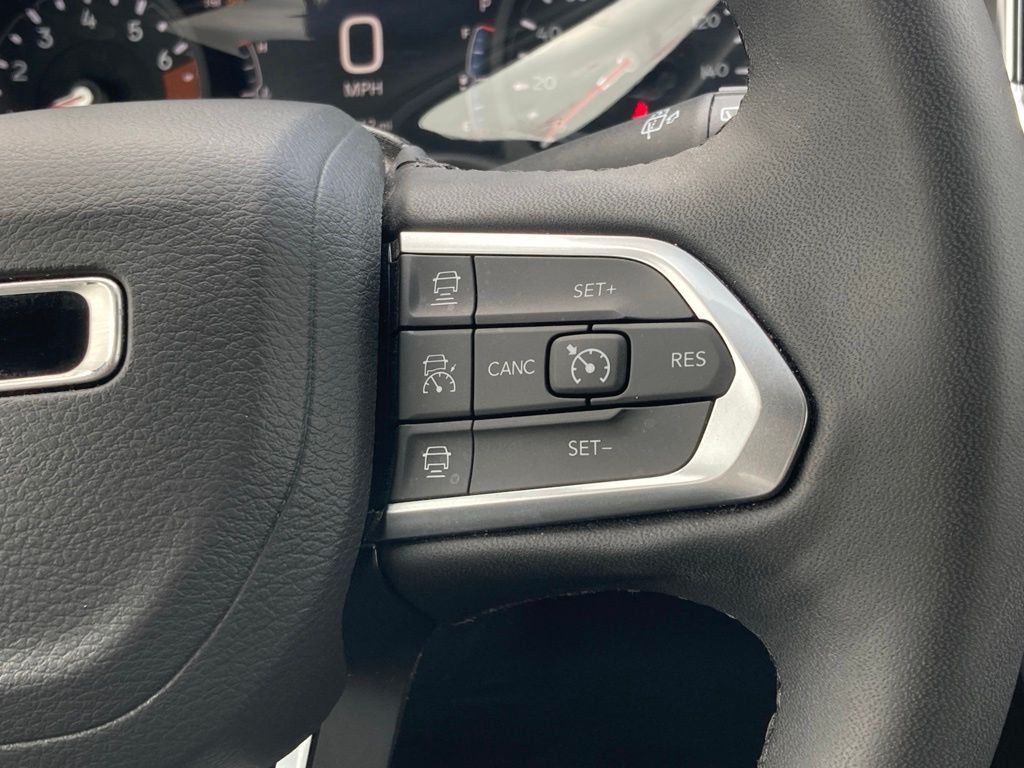 2025 Jeep Compass Limited - Photo 16