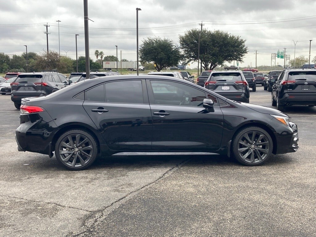 2024 Toyota Corolla SE photo 3