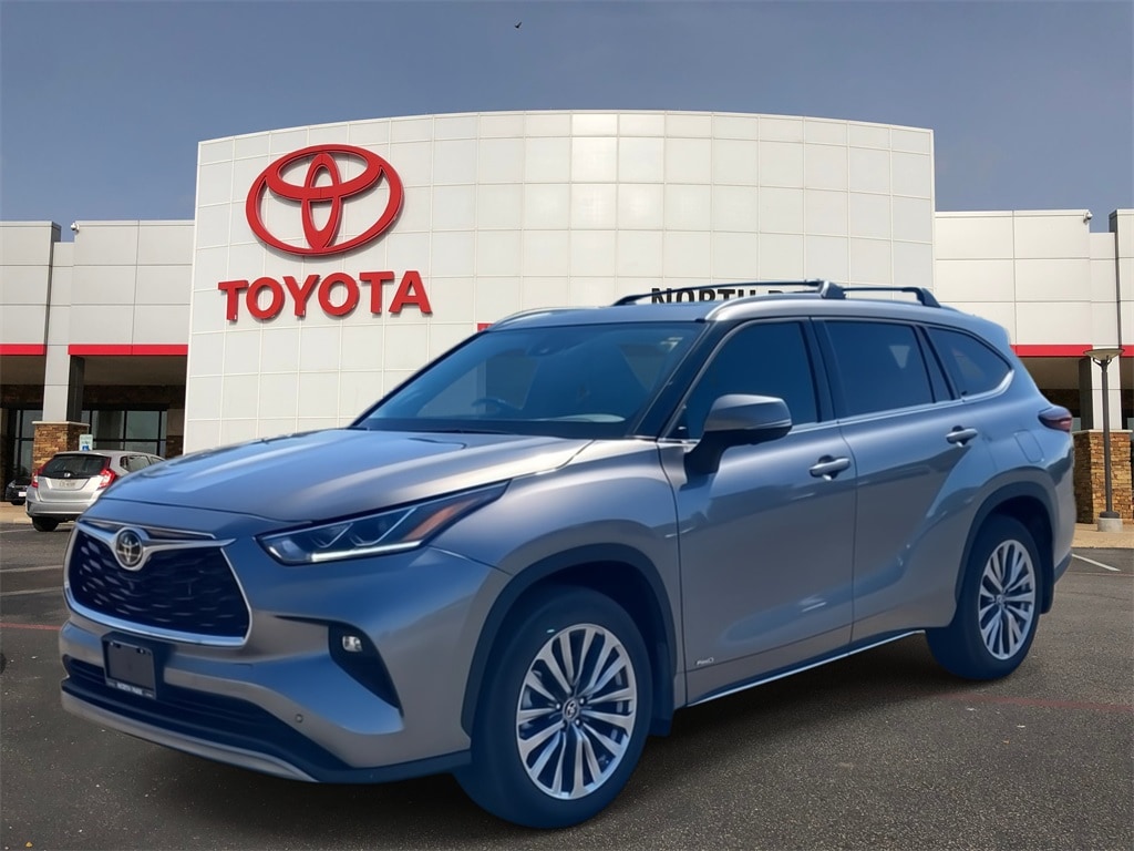 2025 Toyota Highlander Hybrid SUV 