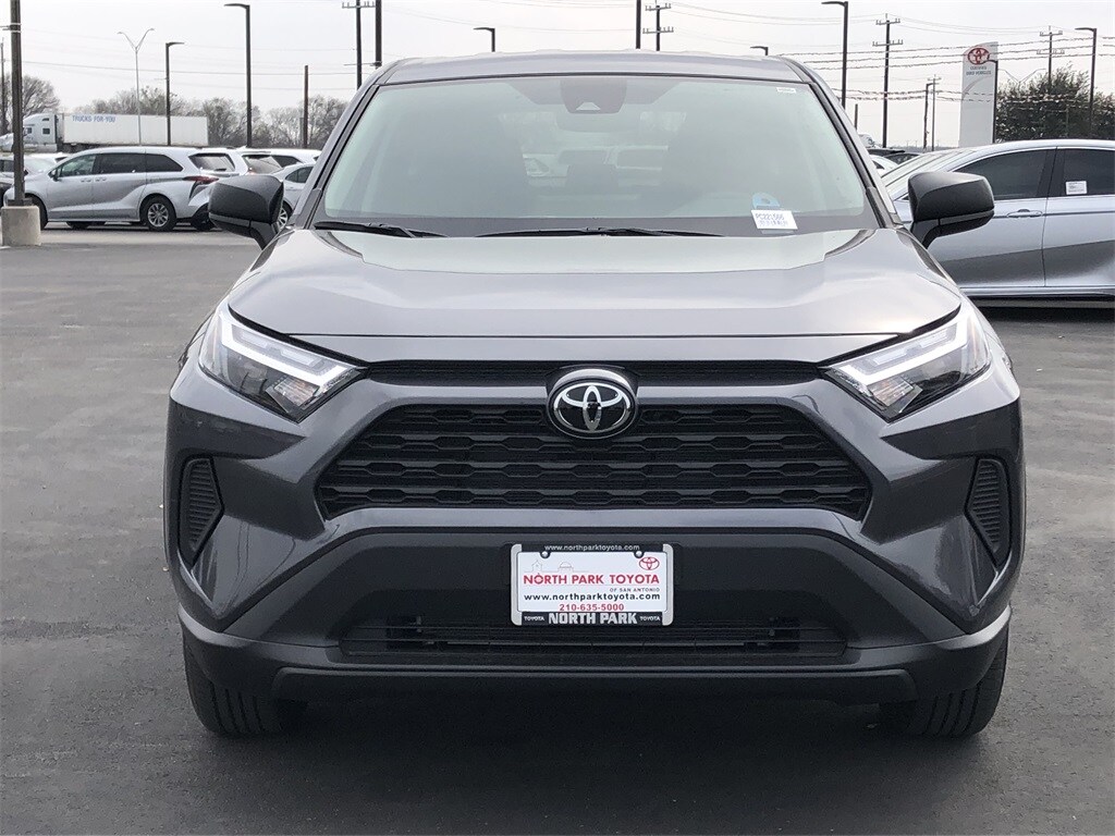 2025 Toyota RAV4 LE photo 3