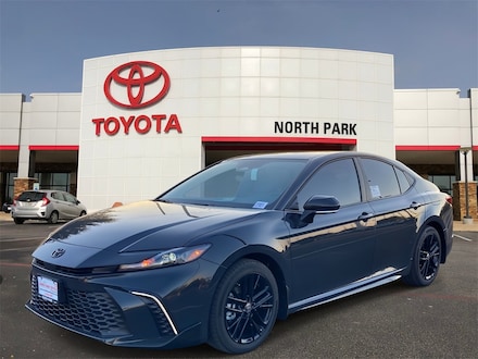 2026 Toyota Camry SE Sedan