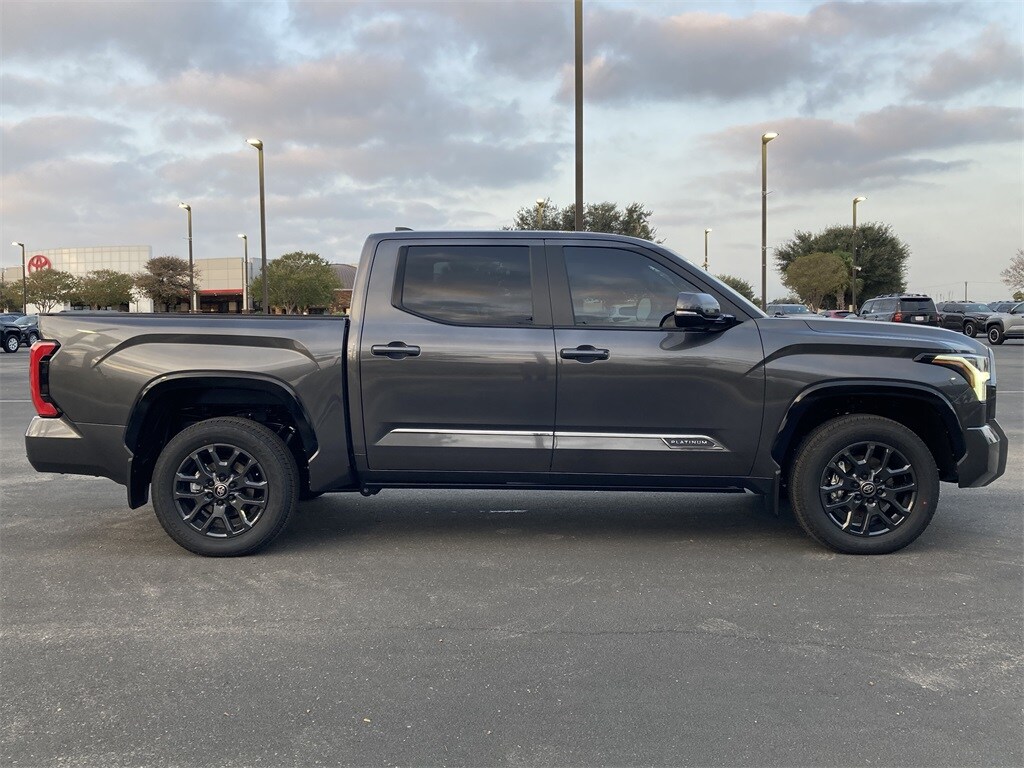2026 Toyota Tundra Platinum photo 4