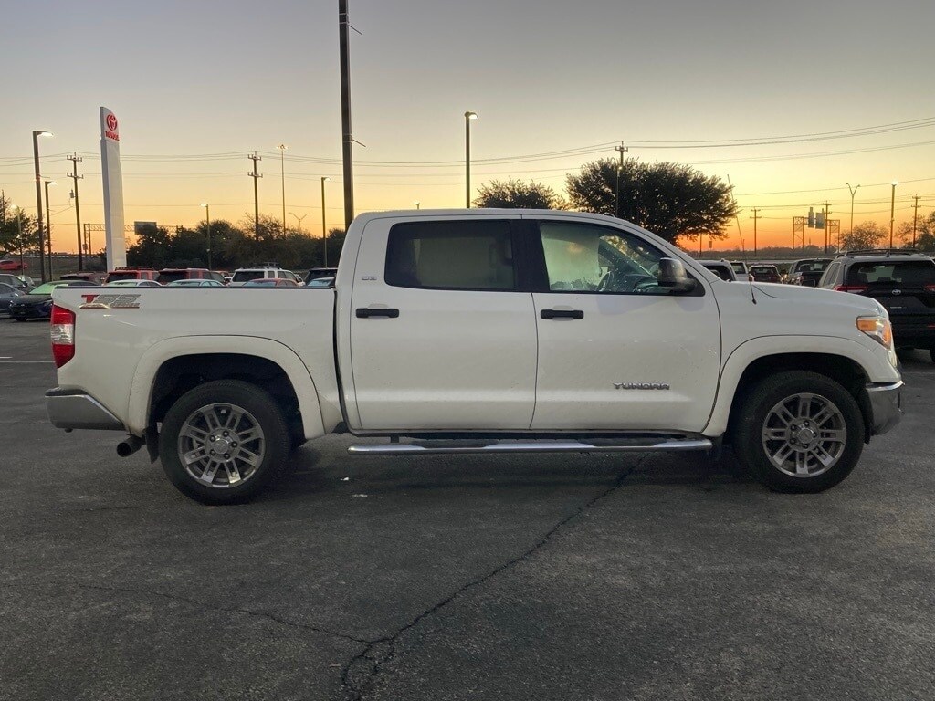 2015 Toyota Tundra SR5 Grade photo 3