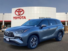 2025 Toyota Highlander XLE SUV