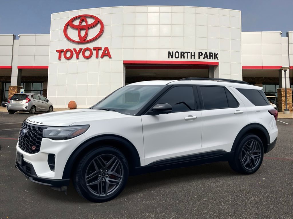 2025 Ford Explorer ST 4WD (PL535)'s photo