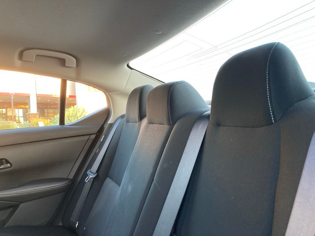 2025 Nissan Sentra SV - Photo 10