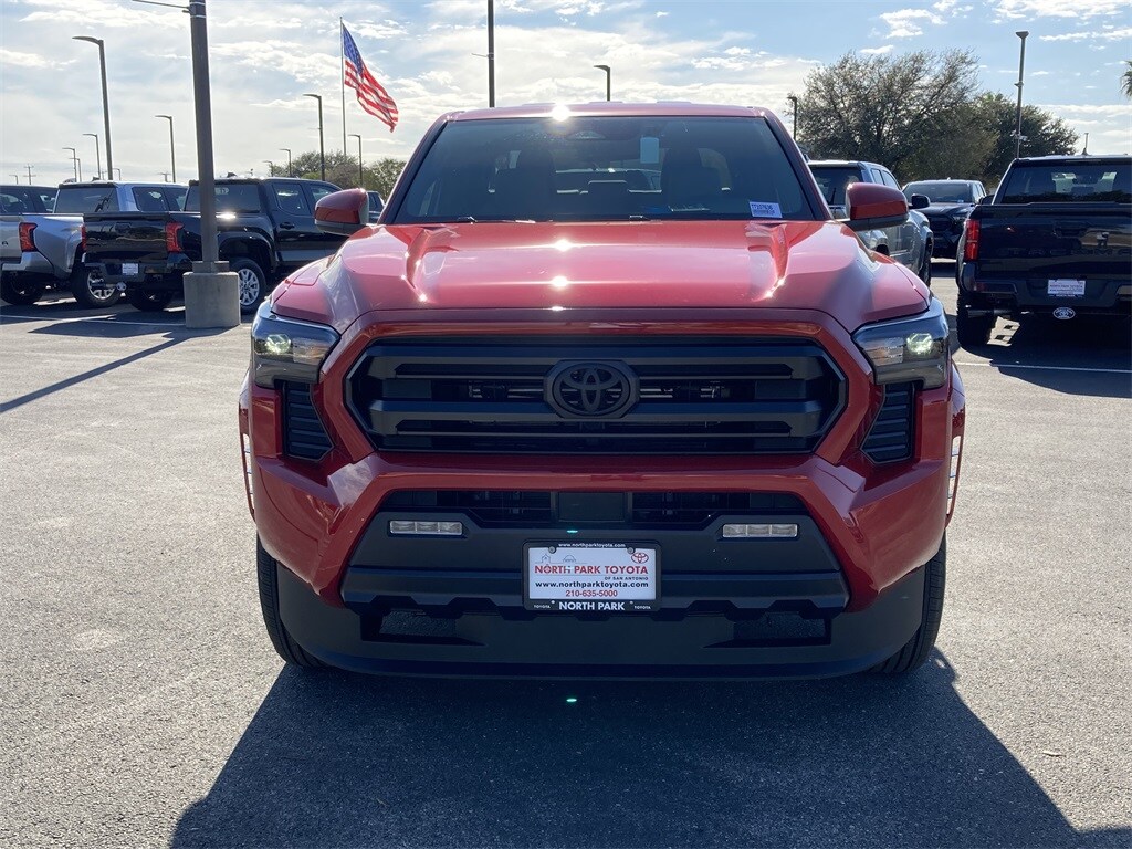 2026 Toyota Tacoma 4x4 TRD photo 2