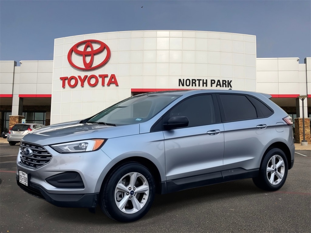 2022 Ford Edge SE