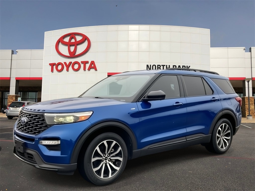 2022 Ford Explorer ST-LINE's photo