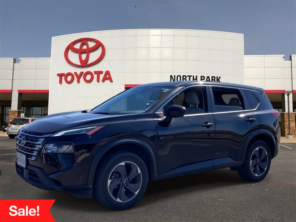 Used 2024 Nissan Rogue SV SUV