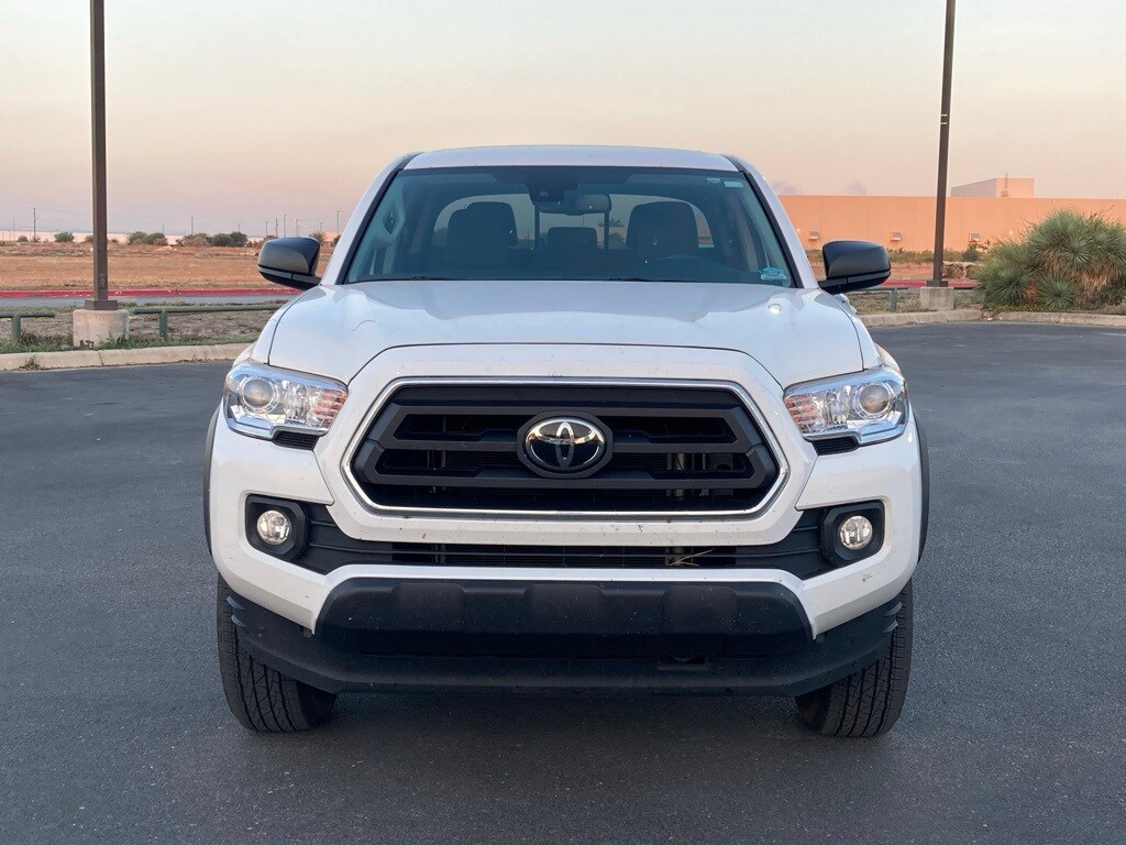2023 Toyota Tacoma SR5 photo 2