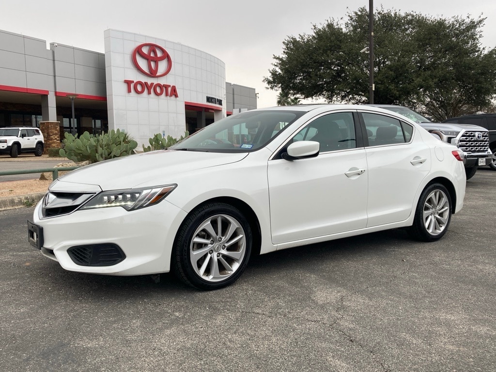 Used 2017 Acura ILX Premium Package Sedan