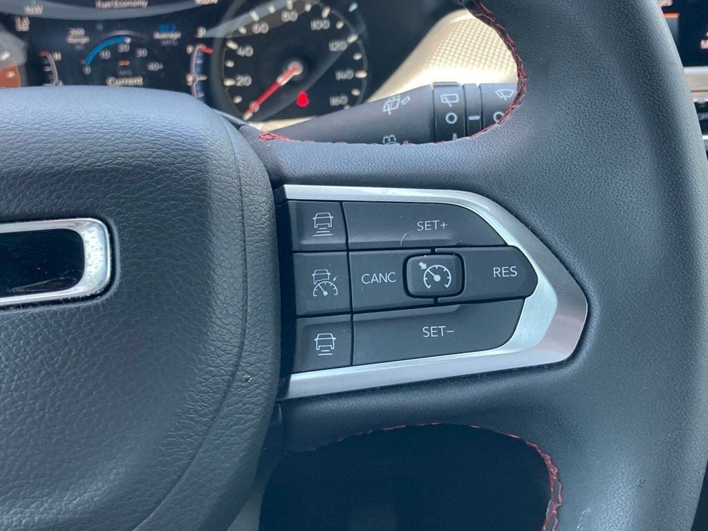 2025 Jeep Compass Trailhawk - Photo 17