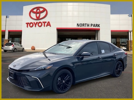 2026 Toyota Camry SE Sedan