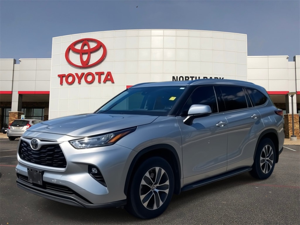 2020 Toyota Highlander SUV 