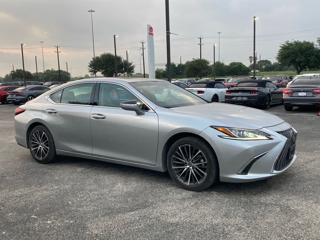 Used 2023 Lexus ES 350 Sedan