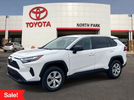2025 Toyota RAV4 LE SUV