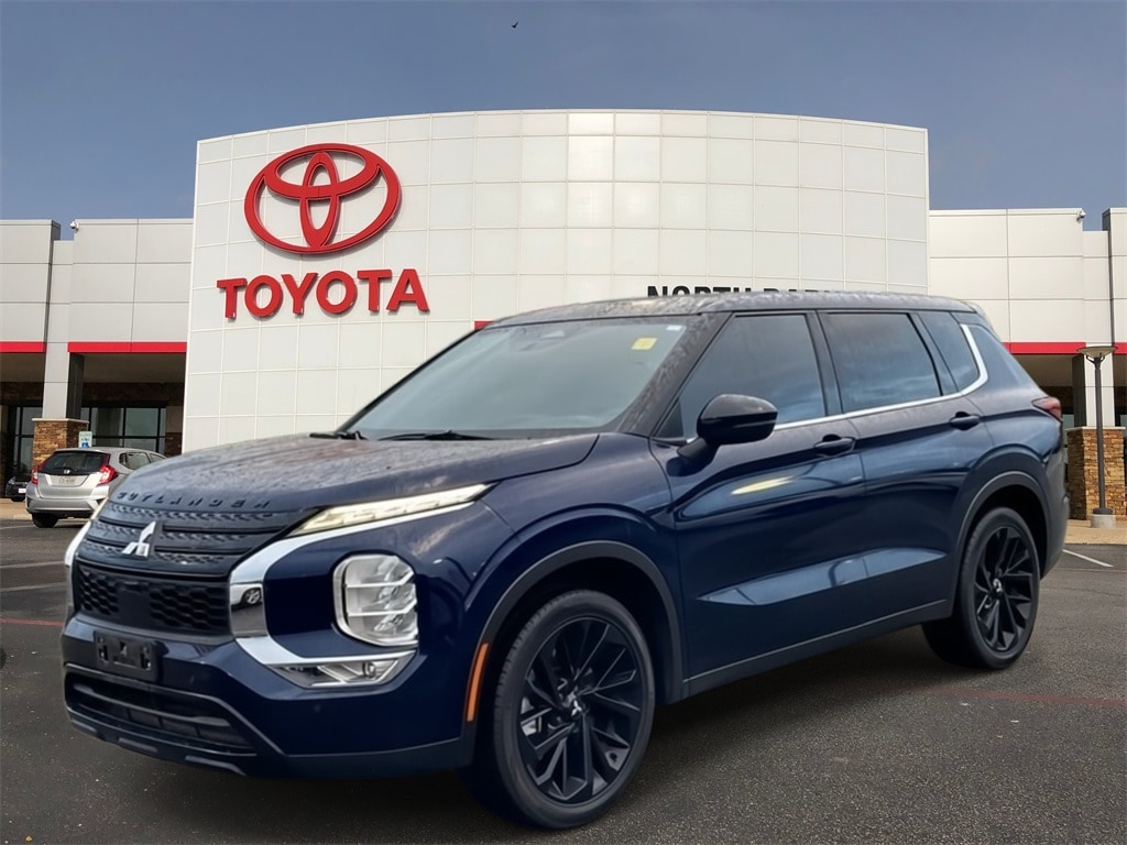 2022 Mitsubishi Outlander Black Edition