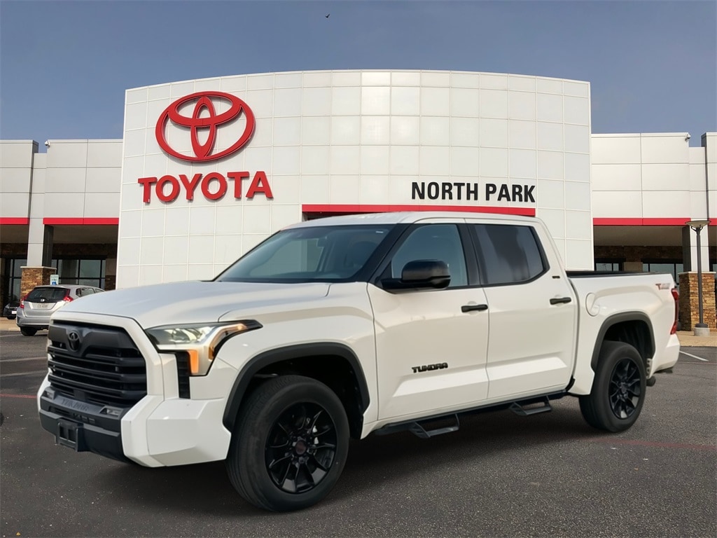 2023 Toyota Tundra SR5