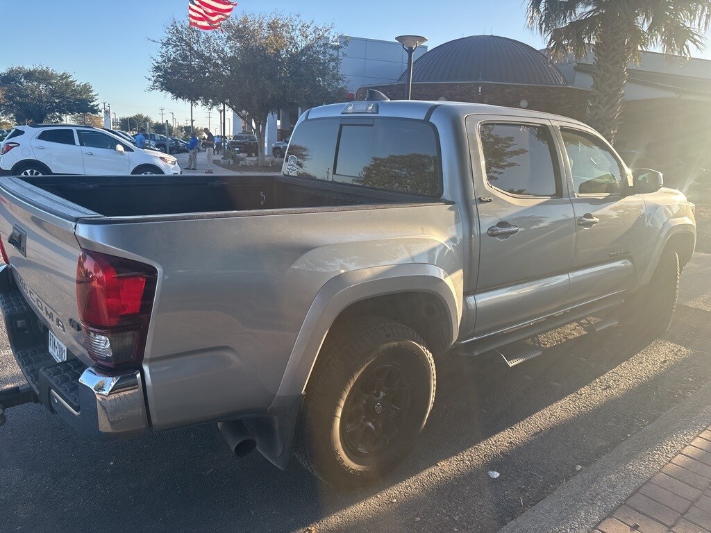 2022 Toyota Tacoma SR5 photo 3