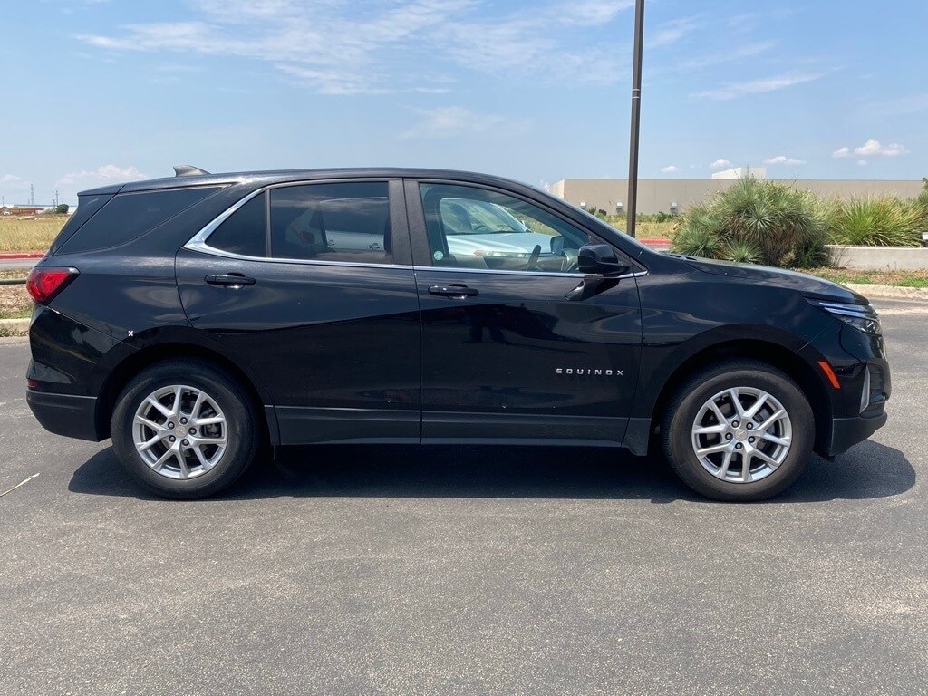 2024 Chevrolet Equinox LT photo 4