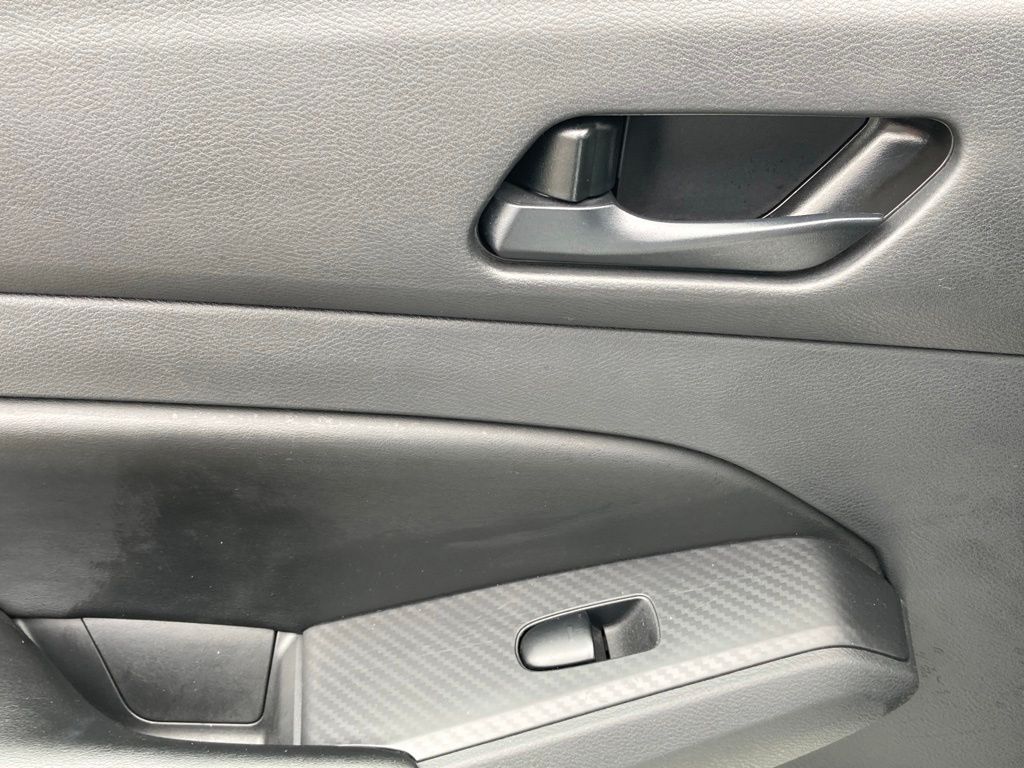 2025 Nissan Altima SV - Photo 10