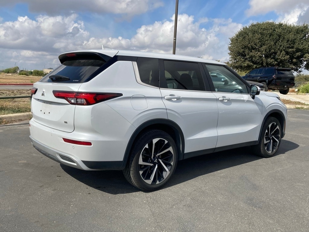 Used 2024 Mitsubishi