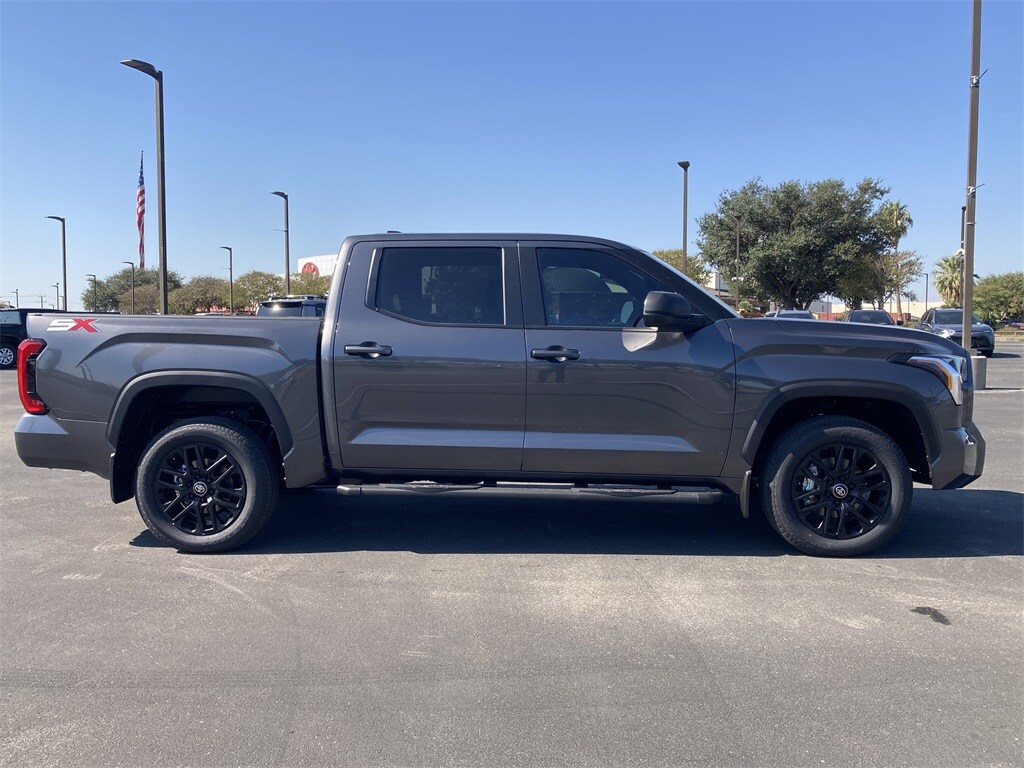 2026 Toyota Tundra SR5 photo 4