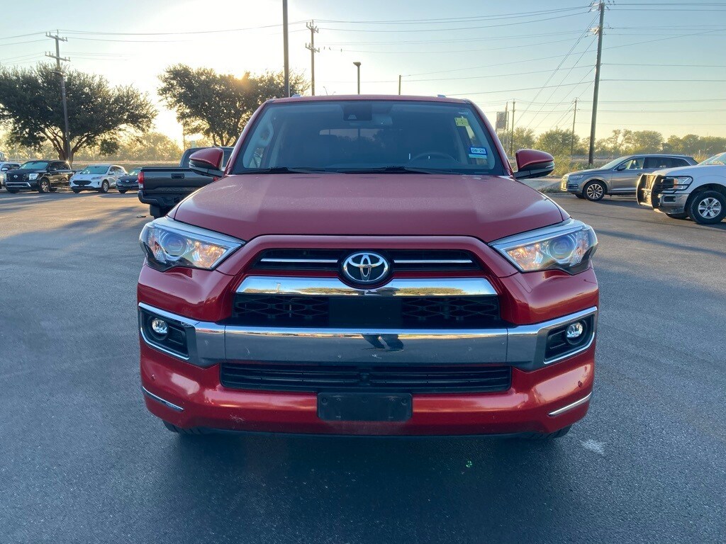 2022 Toyota 4Runner Limited photo 2