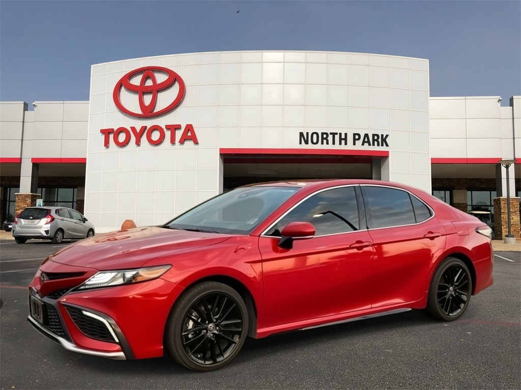 2023 Toyota Camry XSE's photo