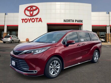 2026 Toyota Sienna Limited 7 Passenger Van Passenger Van