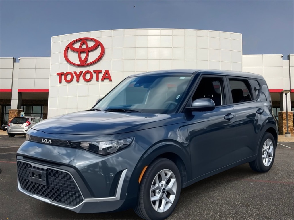 Used 2024 Kia Soul LX Hatchback