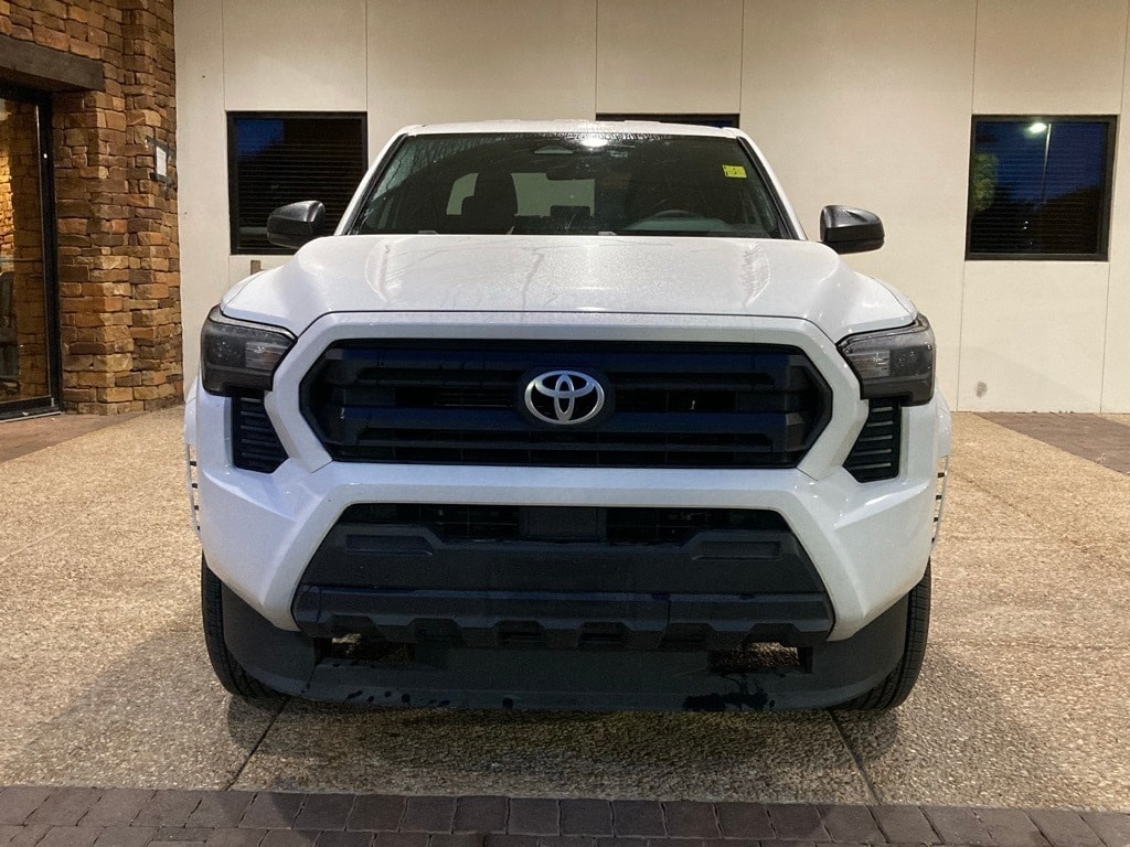 Used 2024 Toyota Tacoma SR with VIN 3TYLD5KN3RT010933 for sale in San Antonio, TX