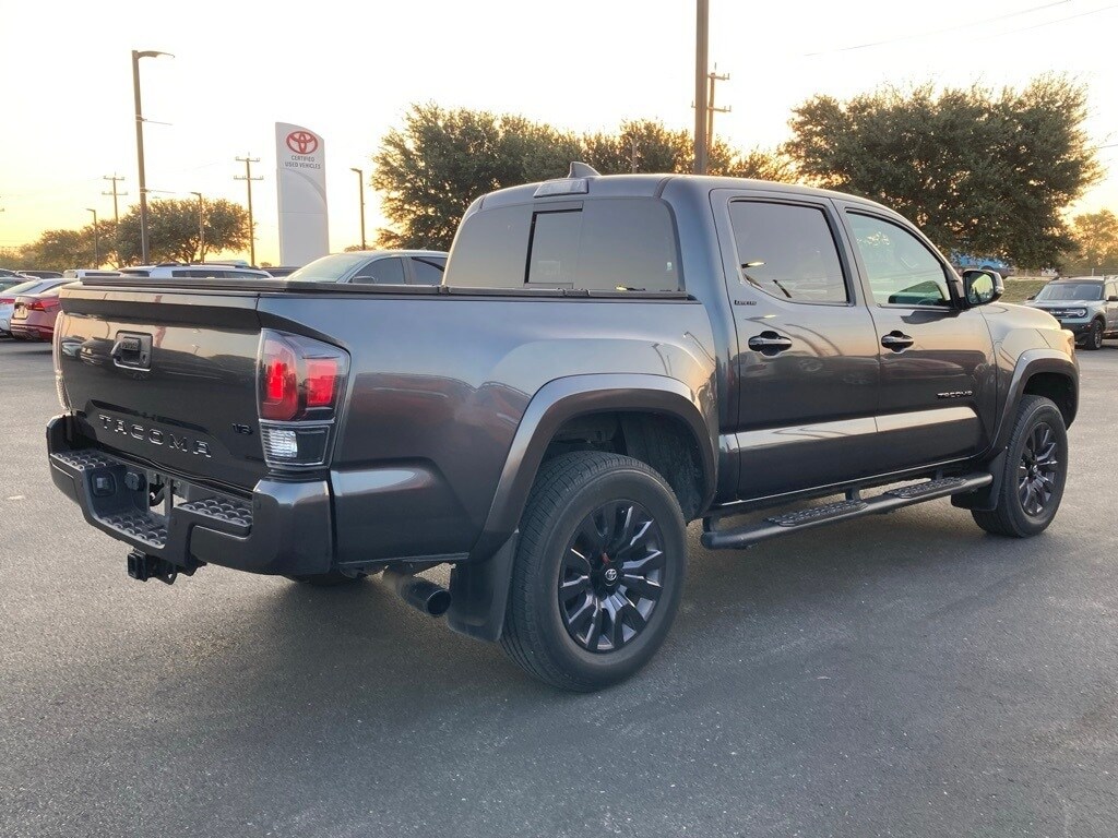 2022 Toyota Tacoma Limited photo 4
