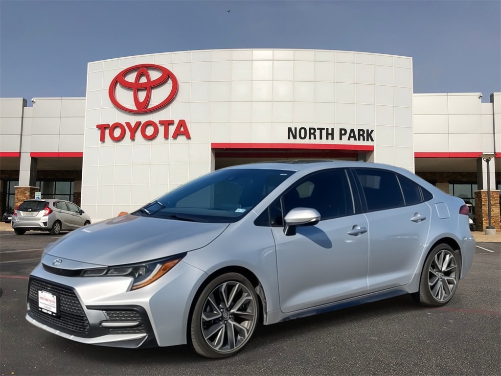 2022 Toyota Corolla XSE's photo