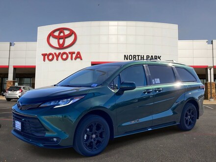 2026 Toyota Sienna Woodland Edition Van Passenger Van