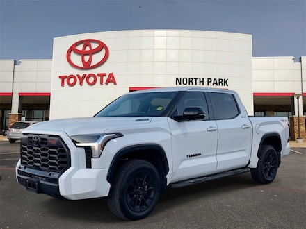 2025 Toyota Tundra Hybrid Limited Truck
