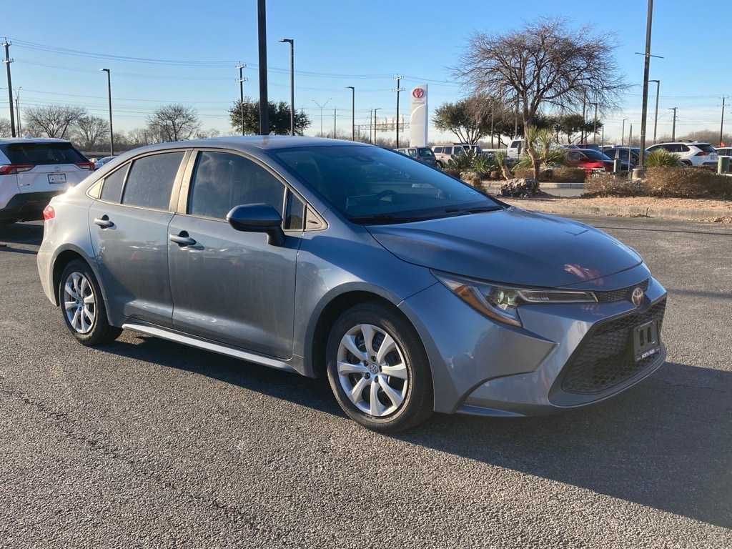 Used 2021 Toyota Corolla LE Sedan